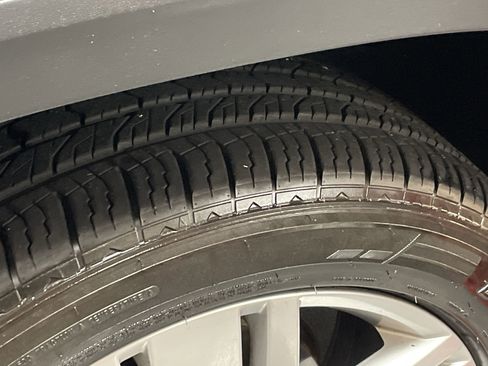 Used 2019 Volkswagen Atlas SE image 12