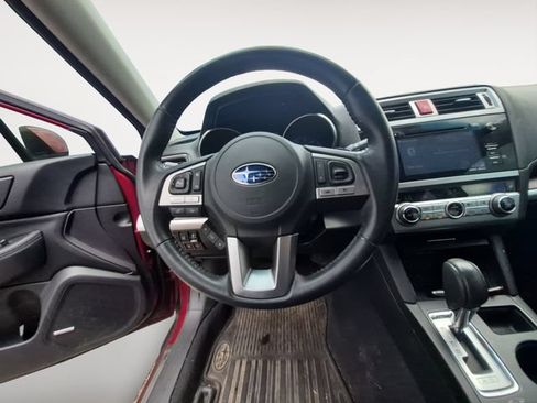 Used 2017 Subaru Outback 2.5i Limited AWD/4WD image 12