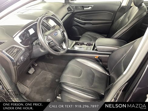 Used 2019 Ford Edge Titanium w/ Equipment Group 301A image 17