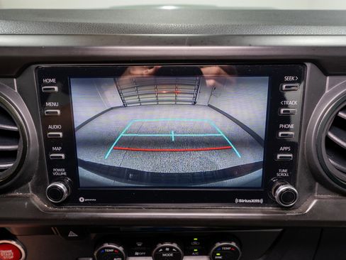 Used 2022 Toyota Tacoma TRD Sport w/ Technology Package RWD image 21