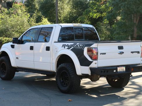 Used 2013 Ford F150 Raptor w/ Luxury Equipment Group image 4