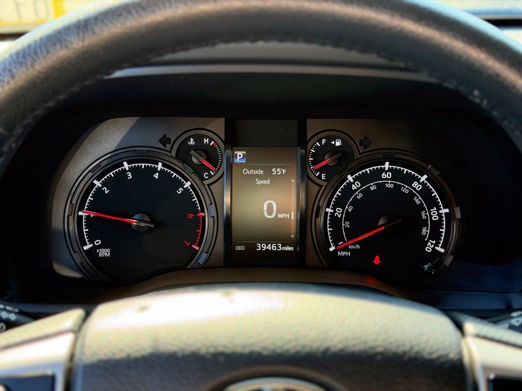 Used 2024 Toyota 4Runner SR5 Premium w/ Moonroof Package AWD/4WD image 15