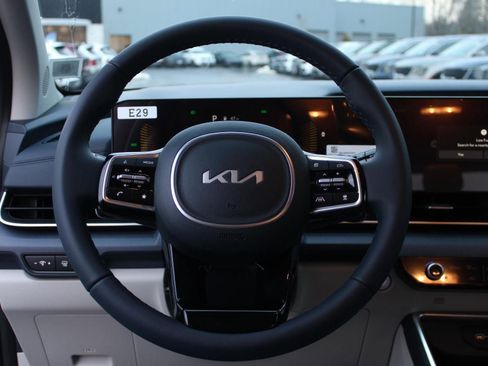New 2026 Kia Carnival EX image 11