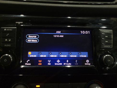 Used 2019 Nissan Rogue S FWD image 25