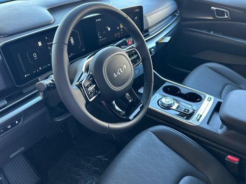 New 2026 Kia Carnival SX w/ SX Dark Edition Package FWD image 10