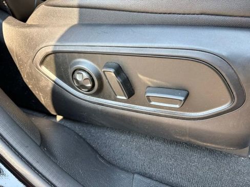 Used 2024 Jeep Grand Cherokee L Limited w/ Luxury Tech Group II image 31