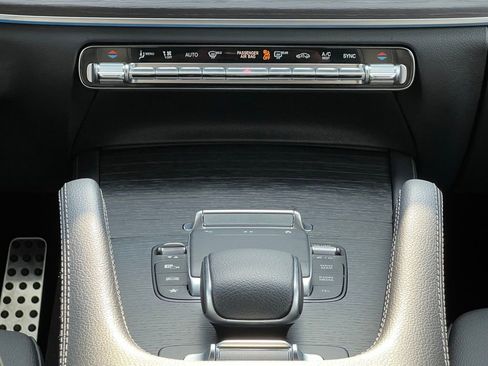 Certified 2024 Mercedes-Benz GLE 450 4MATIC image 16