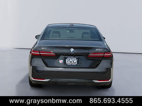 Used 2025 BMW 540i xDrive AWD/4WD image 4