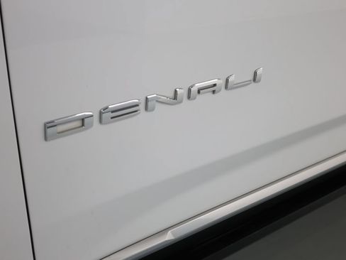 Used 2021 GMC Yukon Denali w/ LPO, Illumination Package AWD/4WD image 67
