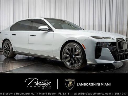 Used 2023 BMW 740i w/ Parking Assistance Package RWD image 1