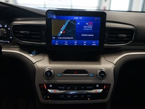 Used 2021 Ford Explorer XLT w/ Equipment Group 202A image 21