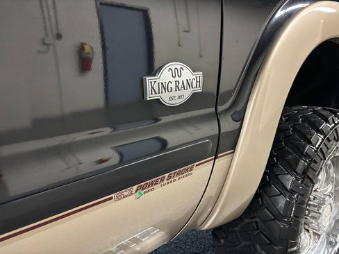 Used 2012 Ford F250 King Ranch w/ King Ranch w/Chrome Pkg image 6