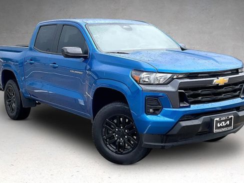 Used 2024 Chevrolet Colorado LT w/ LT Convenience Package RWD image 21