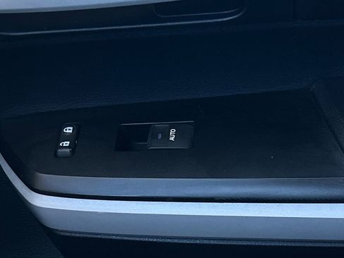 Used 2018 Toyota Tundra Limited w/ Limited Premium Package image 33