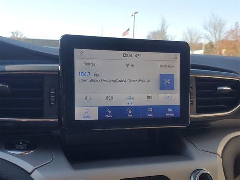 Used 2021 Ford Explorer XLT w/ Equipment Group 202A image 21