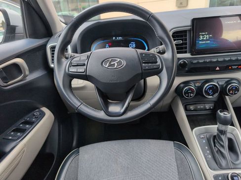 Certified 2023 Hyundai Venue Limited image 14