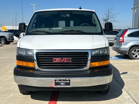 Used 2024 GMC Savana 2500 Work Van w/ Driver Convenience Package image 8