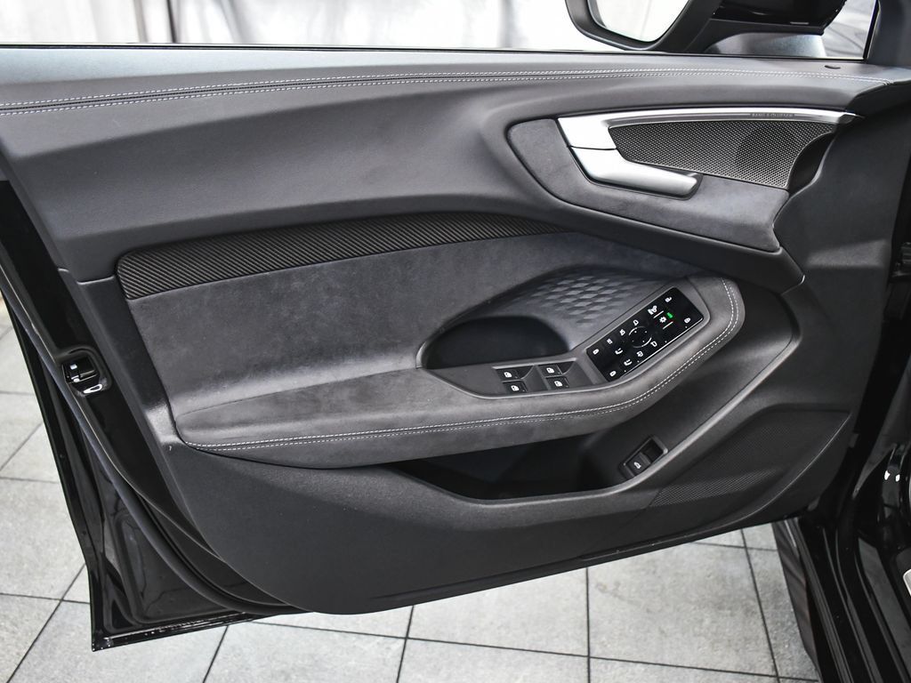 Used 2025 Audi S5 Premium Plus w/ Premium Plus Package AWD/4WD image 9