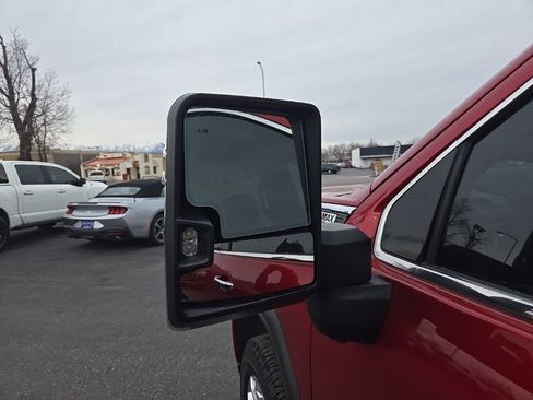 Used 2022 GMC Sierra 3500 Denali w/ Denali Ultimate Package image 35