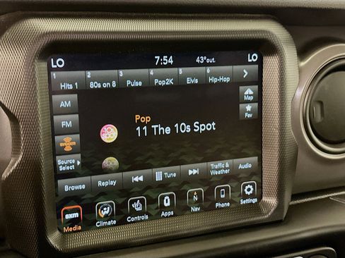 Used 2022 Jeep Wrangler Sport S image 21