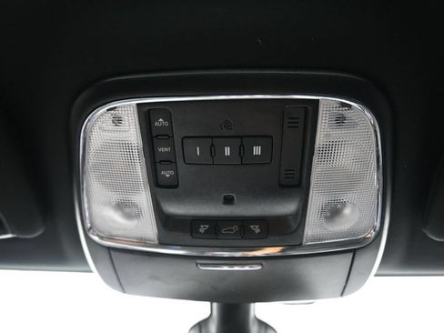 Used 2020 Dodge Durango R/T w/ Blacktop Package AWD/4WD image 23