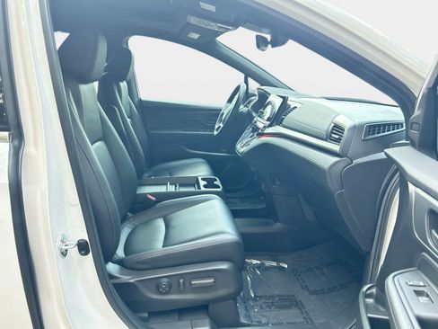 Certified 2024 Honda Odyssey Sport image 14