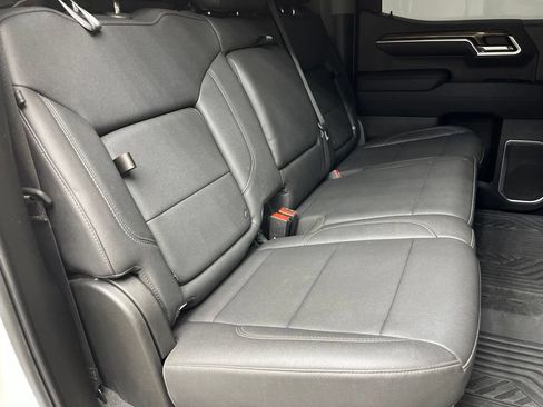 Used 2022 Chevrolet Silverado 1500 RST w/ Convenience Package II AWD/4WD image 22