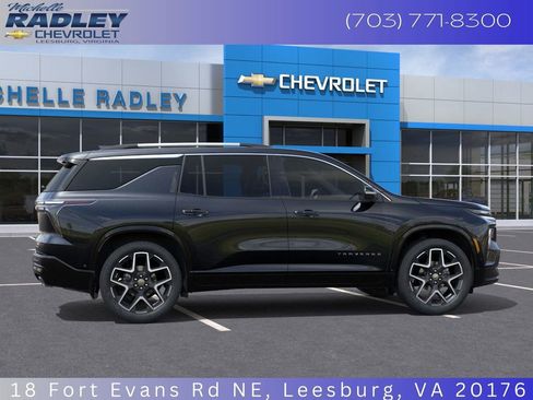 New 2026 Chevrolet Traverse High Country w/ LPO, Floor Liner Package image 5