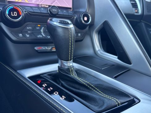 Used 2016 Chevrolet Corvette Z06 w/ 3LZ Preferred Equipment Group image 24