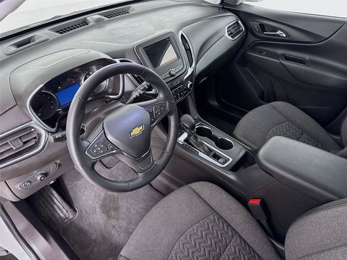 Used 2024 Chevrolet Equinox LT image 10