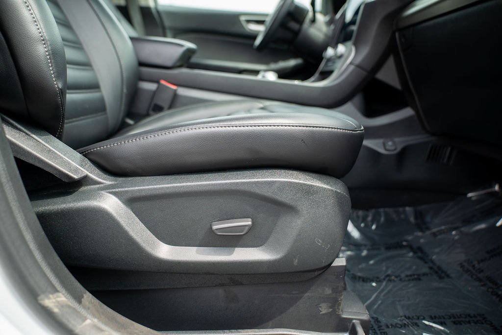Used 2022 Ford Edge SEL AWD/4WD image 15