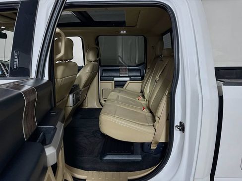 Used 2017 Ford F250 Lariat w/ Lariat Ultimate Package AWD/4WD image 23