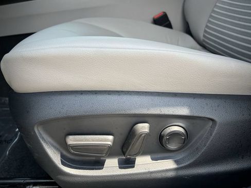 Used 2024 Toyota Camry SE FWD image 32