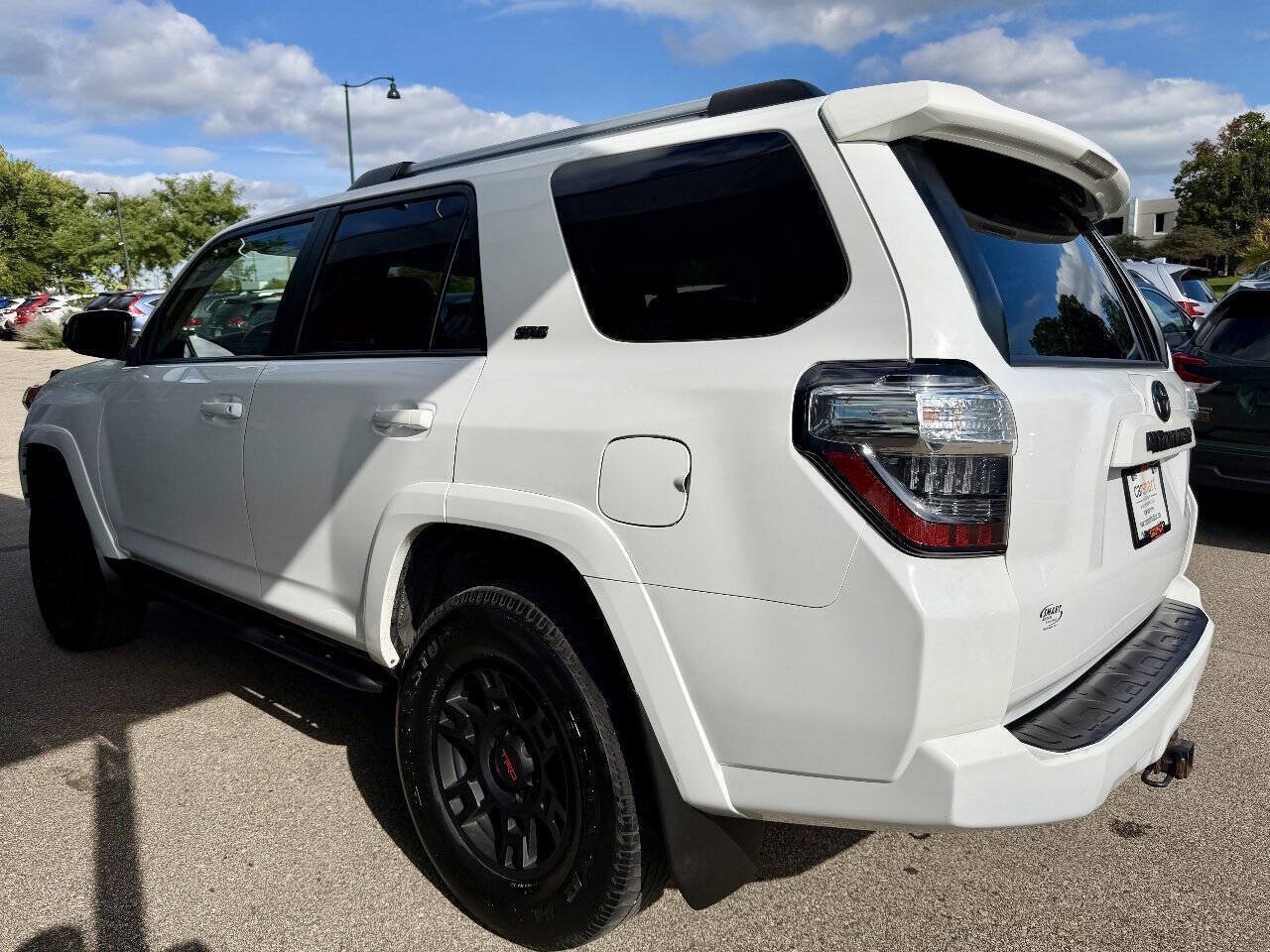 Used 2021 Toyota 4Runner SR5 AWD/4WD image 7