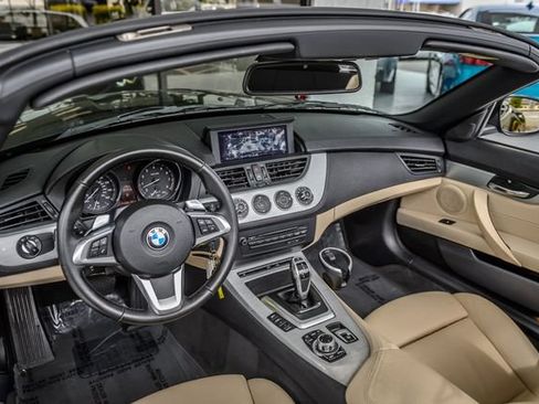 Used 2011 BMW Z4 sDrive35i RWD image 30