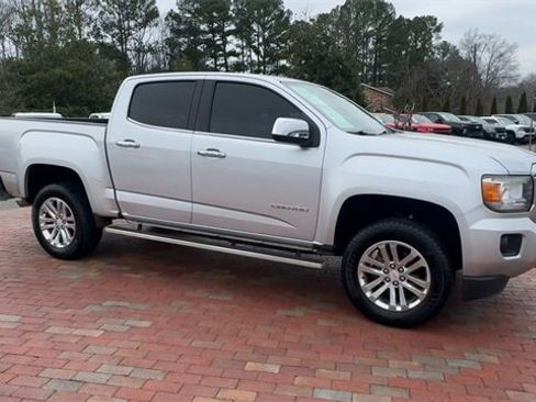 Used 2016 GMC Canyon SLT w/ Driver Alert Package image 4