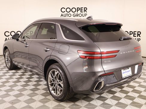 Used 2022 Genesis GV70 2.5T w/ Advanced Package AWD/4WD image 24
