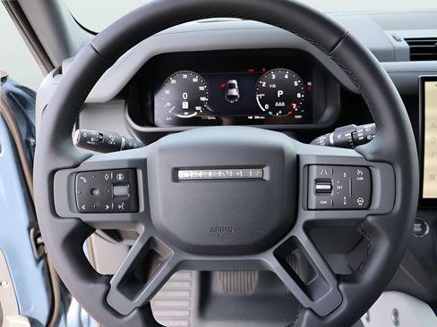 New 2026 Land Rover Defender 110 X-Dynamic SE AWD/4WD image 29