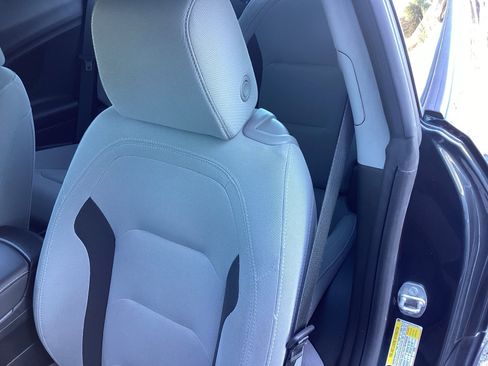 Used 2019 Chevrolet Camaro LT image 10