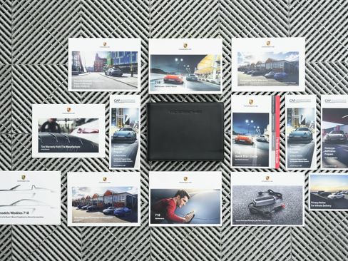 Used 2021 Porsche 718 Boxster RWD image 99