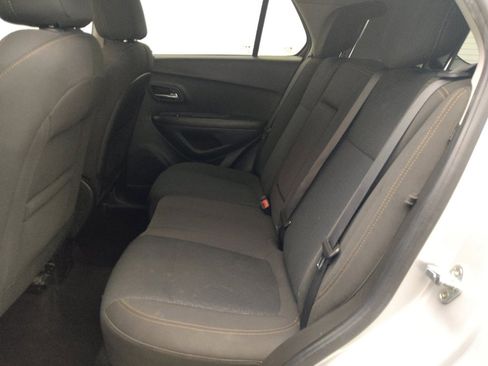 Used 2021 Chevrolet Trax LS w/ Tint and Cruise Package FWD image 18