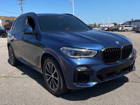 Used 2021 BMW X5 xDrive40i w/ M Sport Package AWD/4WD image 9