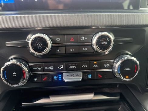 Used 2025 Ford F250 Platinum image 49