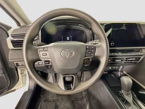 Used 2025 Toyota Camry LE FWD image 11