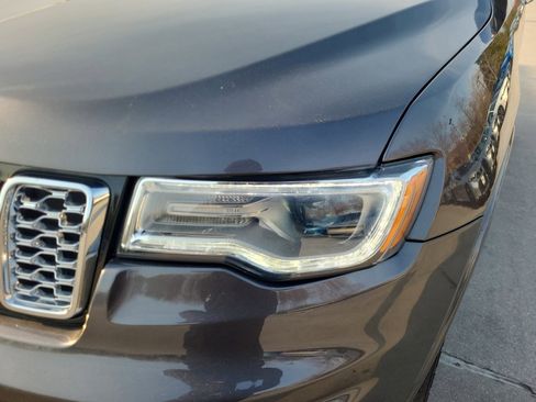 Used 2020 Jeep Grand Cherokee Overland image 28