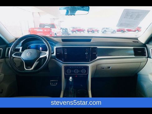 Used 2022 Volkswagen Atlas SEL Premium AWD/4WD image 6