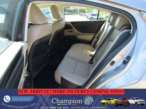 Used 2021 Lexus ES 350 w/ Accessory Package FWD image 8