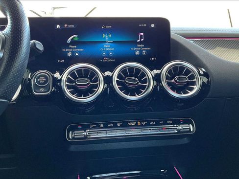 Certified 2023 Mercedes-Benz GLA 250 image 33