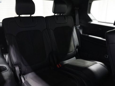 Used 2021 Jeep Grand Cherokee L Laredo image 22