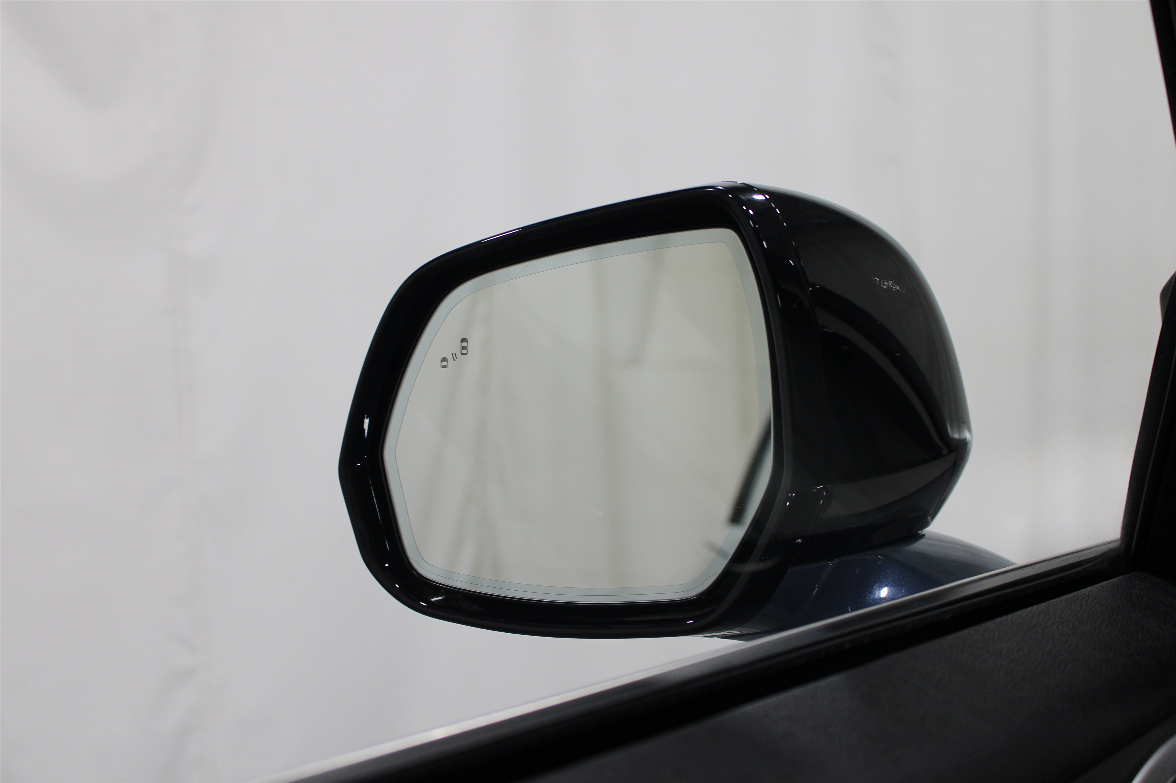 Used 2025 Lincoln Aviator Reserve w/ Equipment Group 201A AWD/4WD image 11